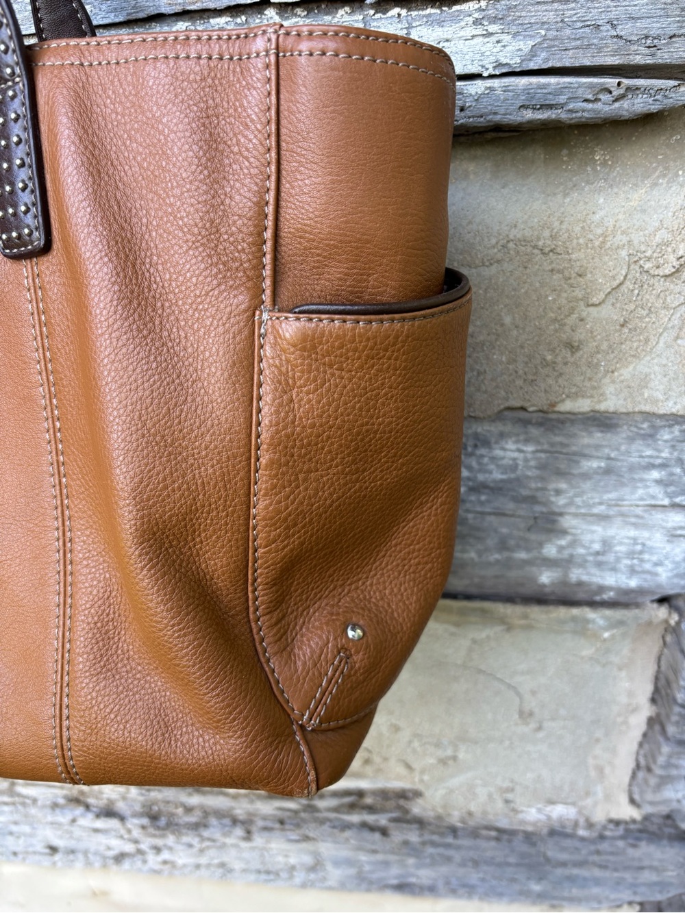 SOPHIA Caperelli Tan Leather Tote Bag with Scarf - Picture 7 of 13
